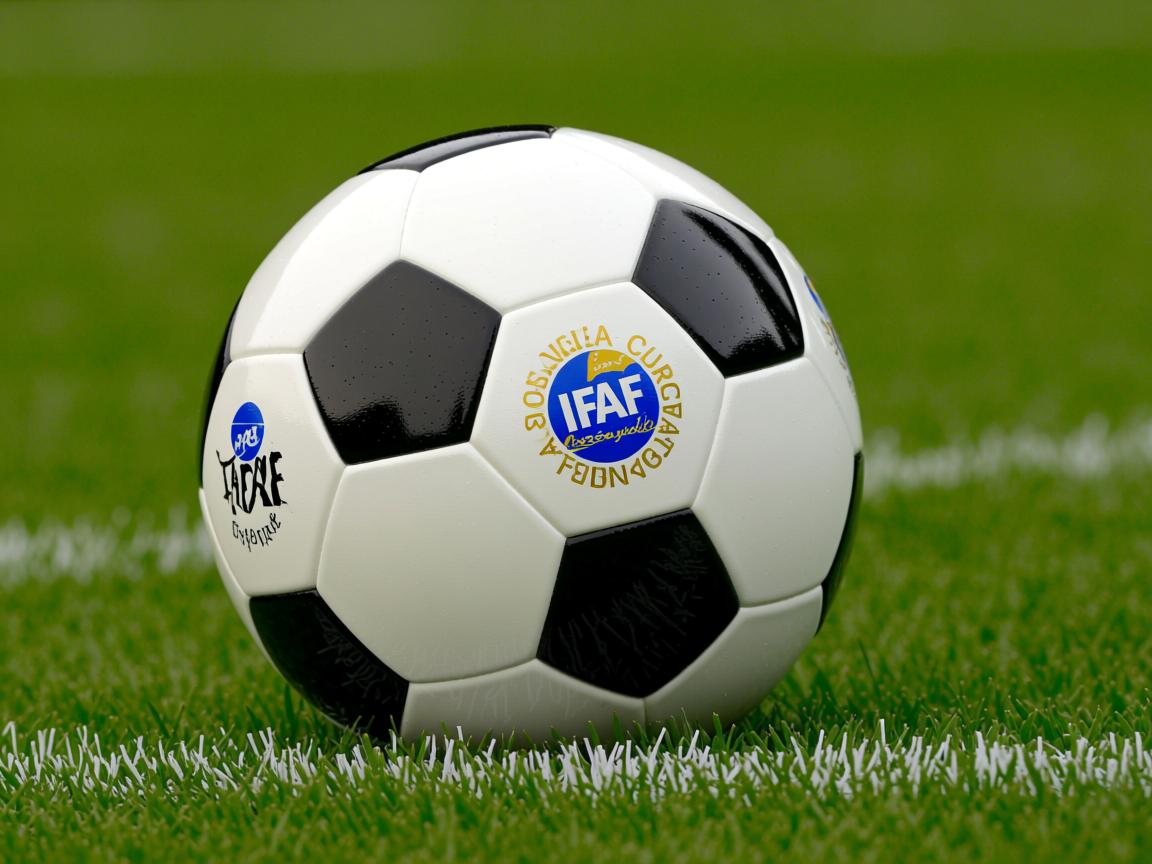 od体育app官网-五大联赛传球成功率是否随对手防线压迫强度成反比,五大联赛用球 第3张